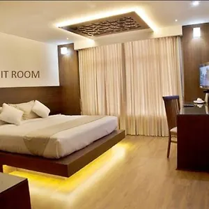 Clyford Hotel Tellicherry